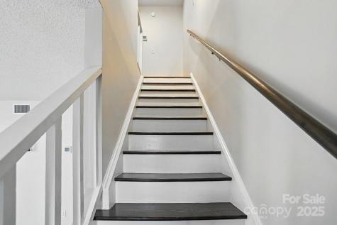 1101 Surry Lane Gastonia NC 28054