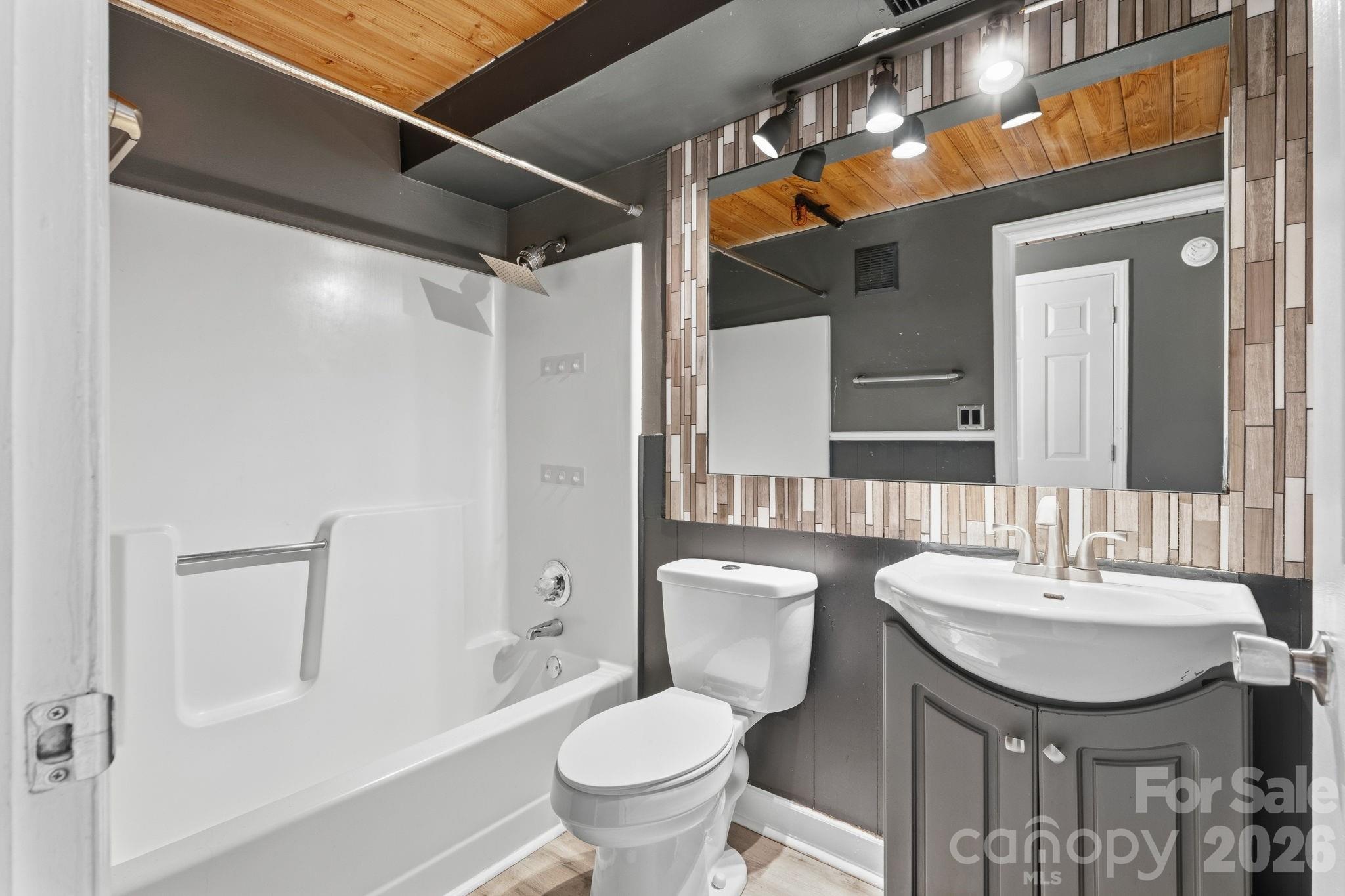 201 S Hoskins Road Charlotte NC 28208