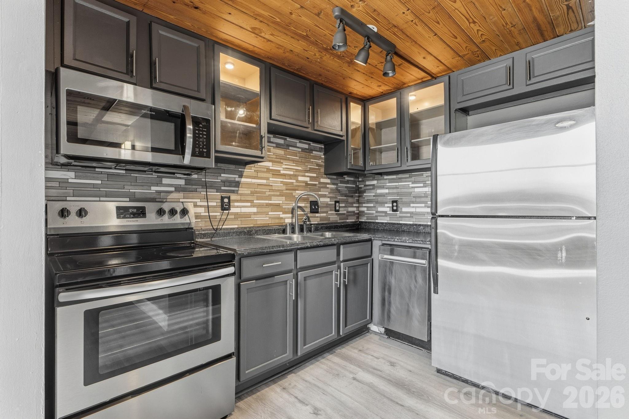 201 S Hoskins Road Charlotte NC 28208