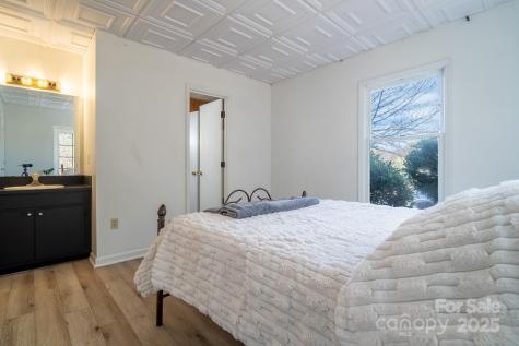 6199 Timberlane Terrace Hickory NC 28601