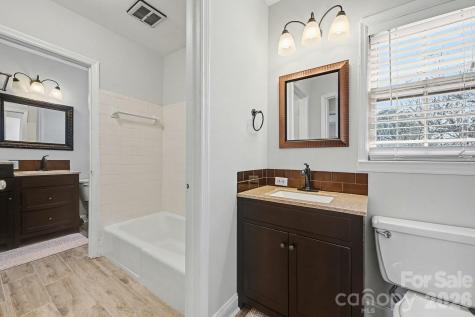 5947 Quail Hollow Road Charlotte NC 28210