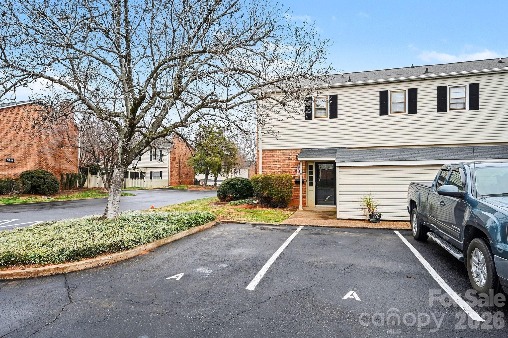 5947 Quail Hollow Road Charlotte NC 28210