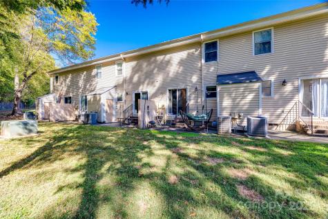1060 Surry Lane Gastonia NC 28054