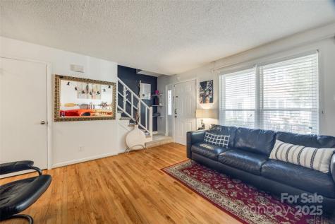 1060 Surry Lane Gastonia NC 28054