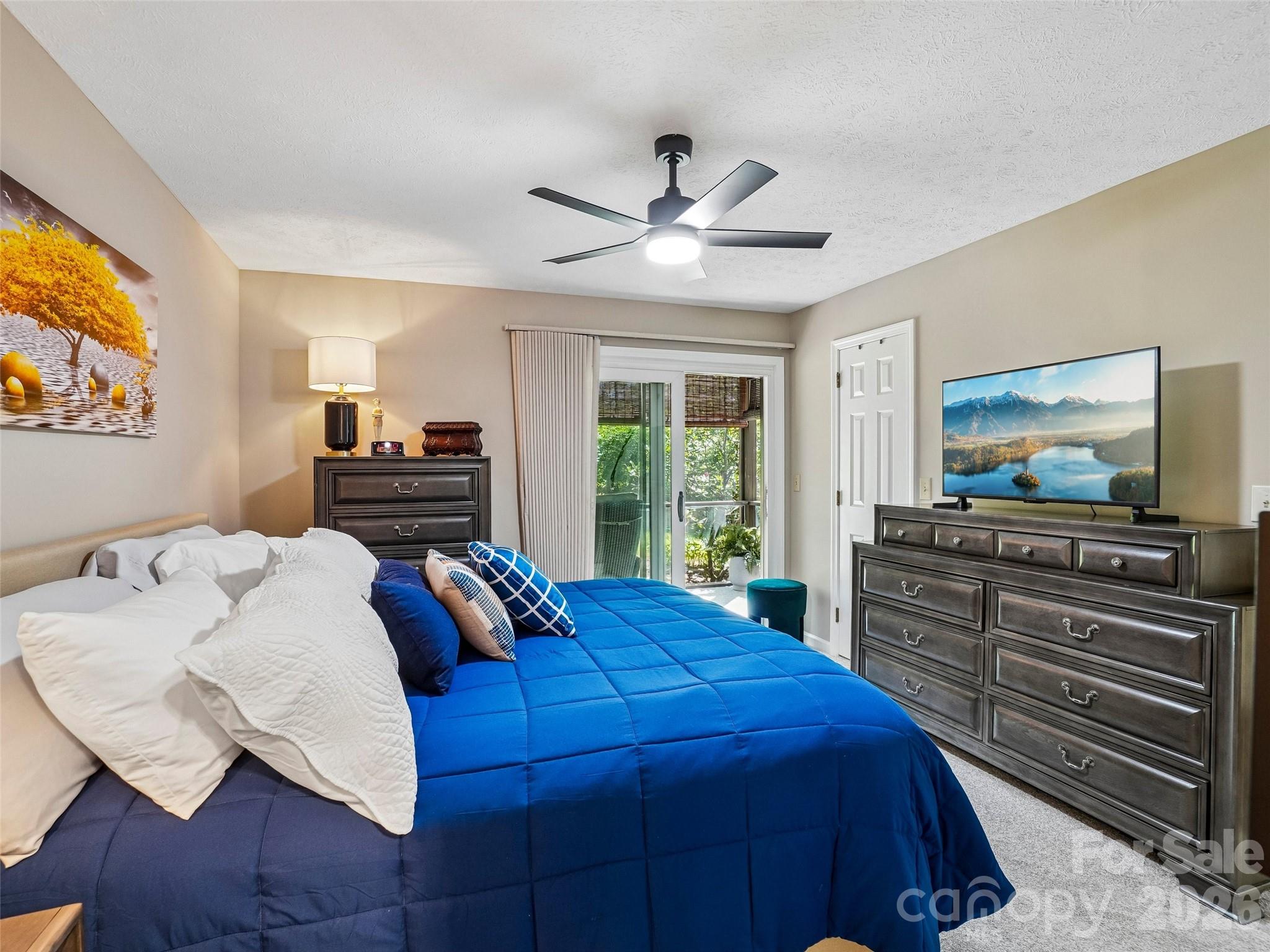 1737 Haywood Manor Road Hendersonville NC 28791