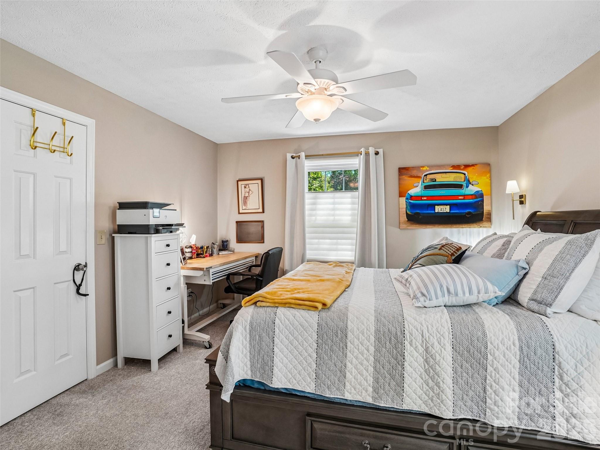1737 Haywood Manor Road Hendersonville NC 28791