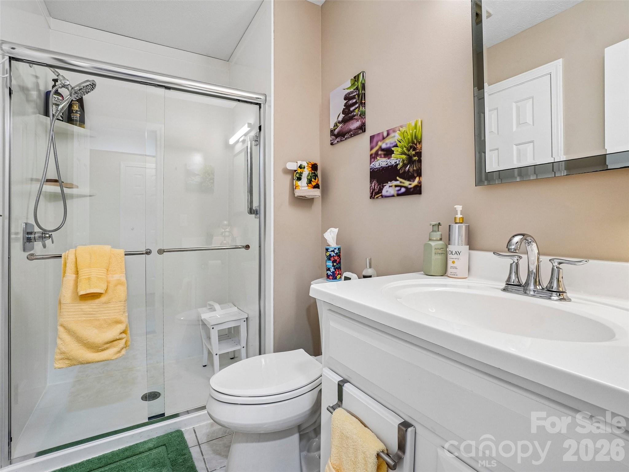 1737 Haywood Manor Road Hendersonville NC 28791