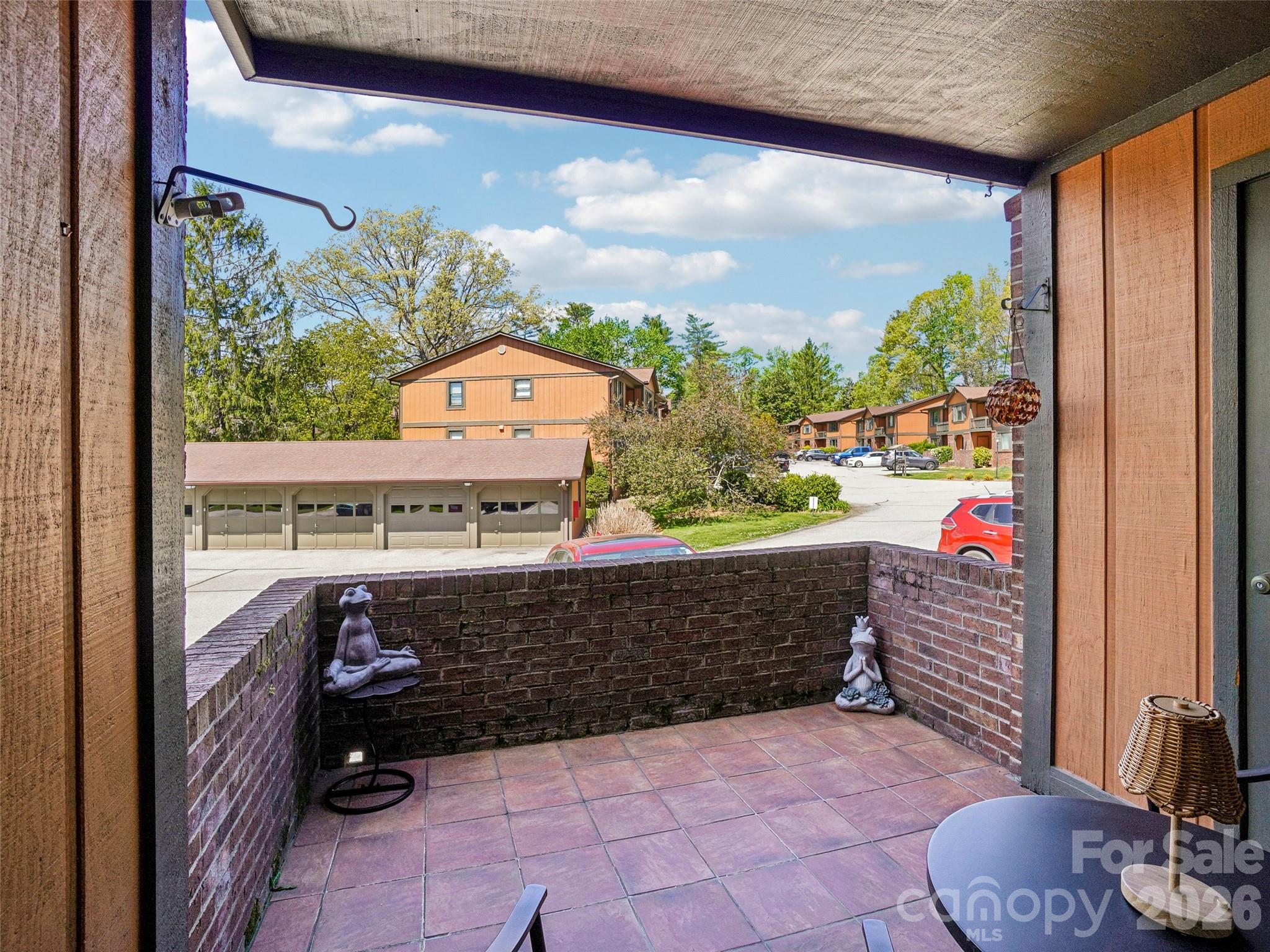 1737 Haywood Manor Road Hendersonville NC 28791