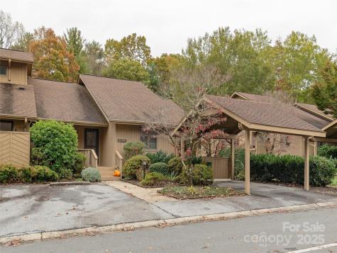 606 Red Oak Drive Hendersonville NC 28791