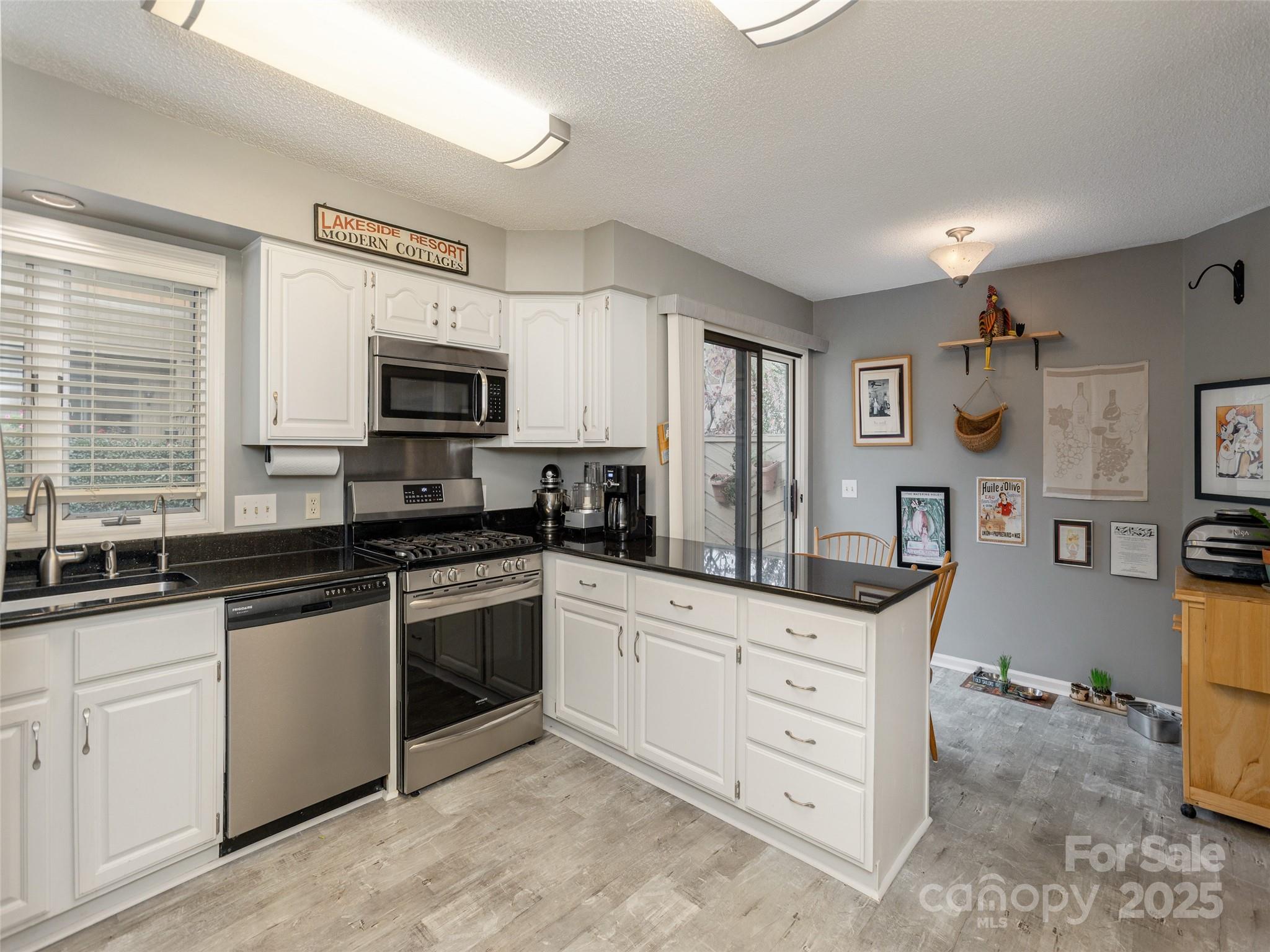 606 Red Oak Drive Hendersonville NC 28791