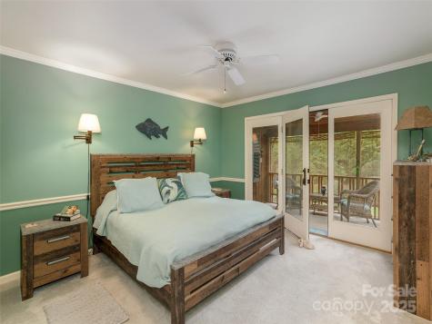 606 Red Oak Drive Hendersonville NC 28791