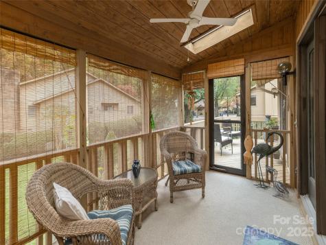 606 Red Oak Drive Hendersonville NC 28791