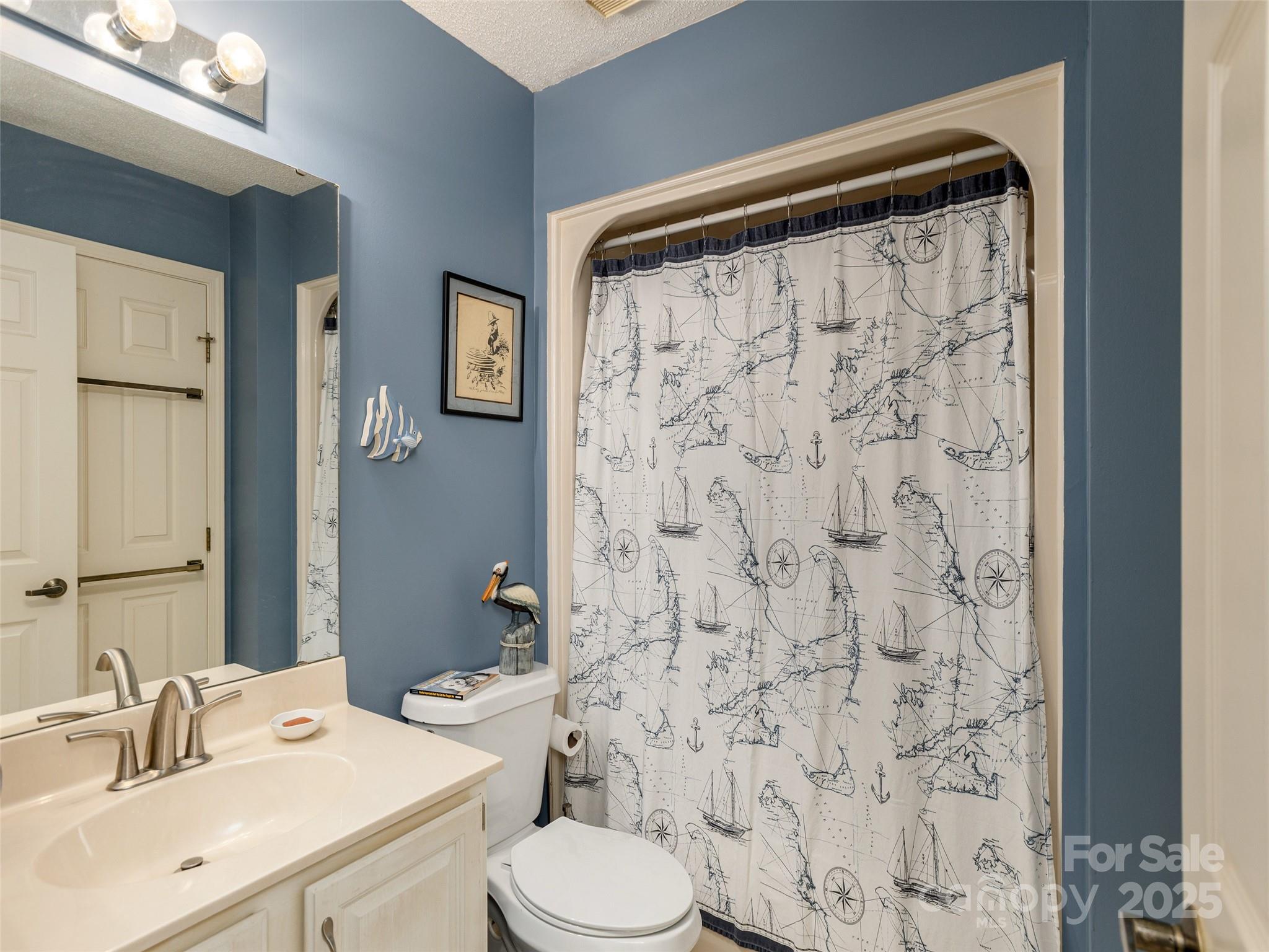 606 Red Oak Drive Hendersonville NC 28791