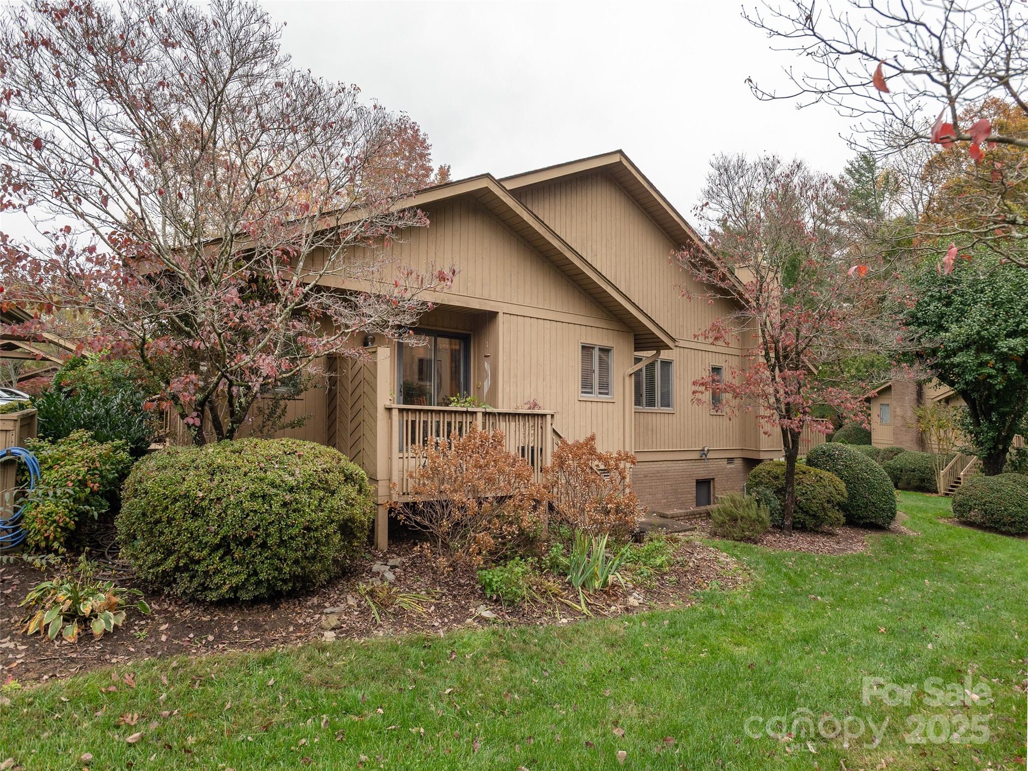606 Red Oak Drive Hendersonville NC 28791