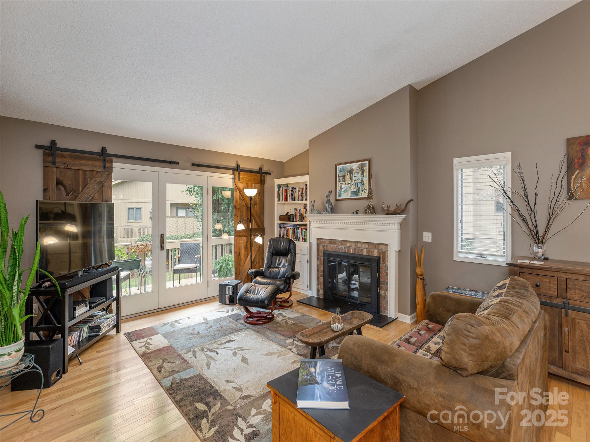 606 Red Oak Drive Hendersonville NC 28791