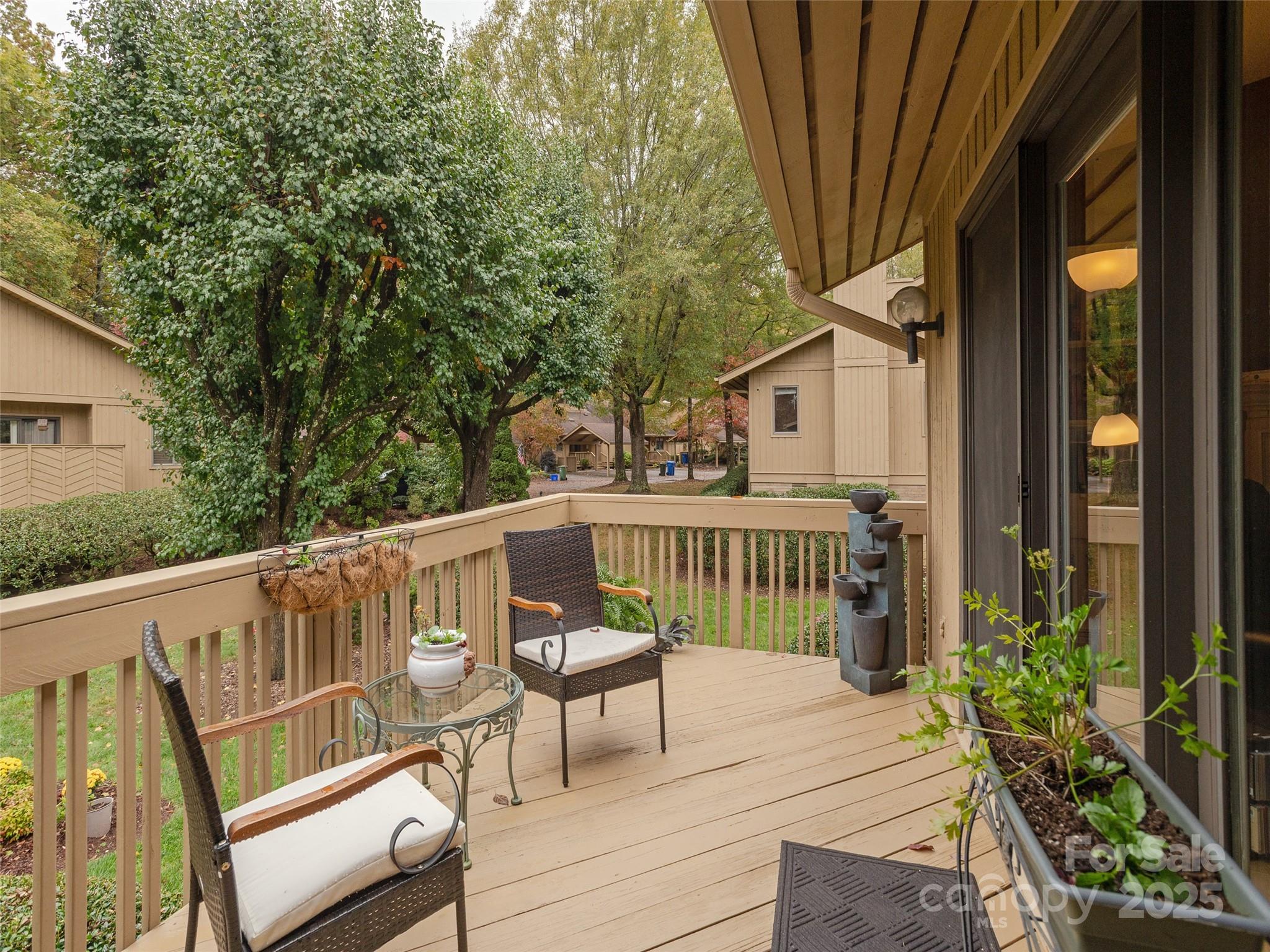 606 Red Oak Drive Hendersonville NC 28791