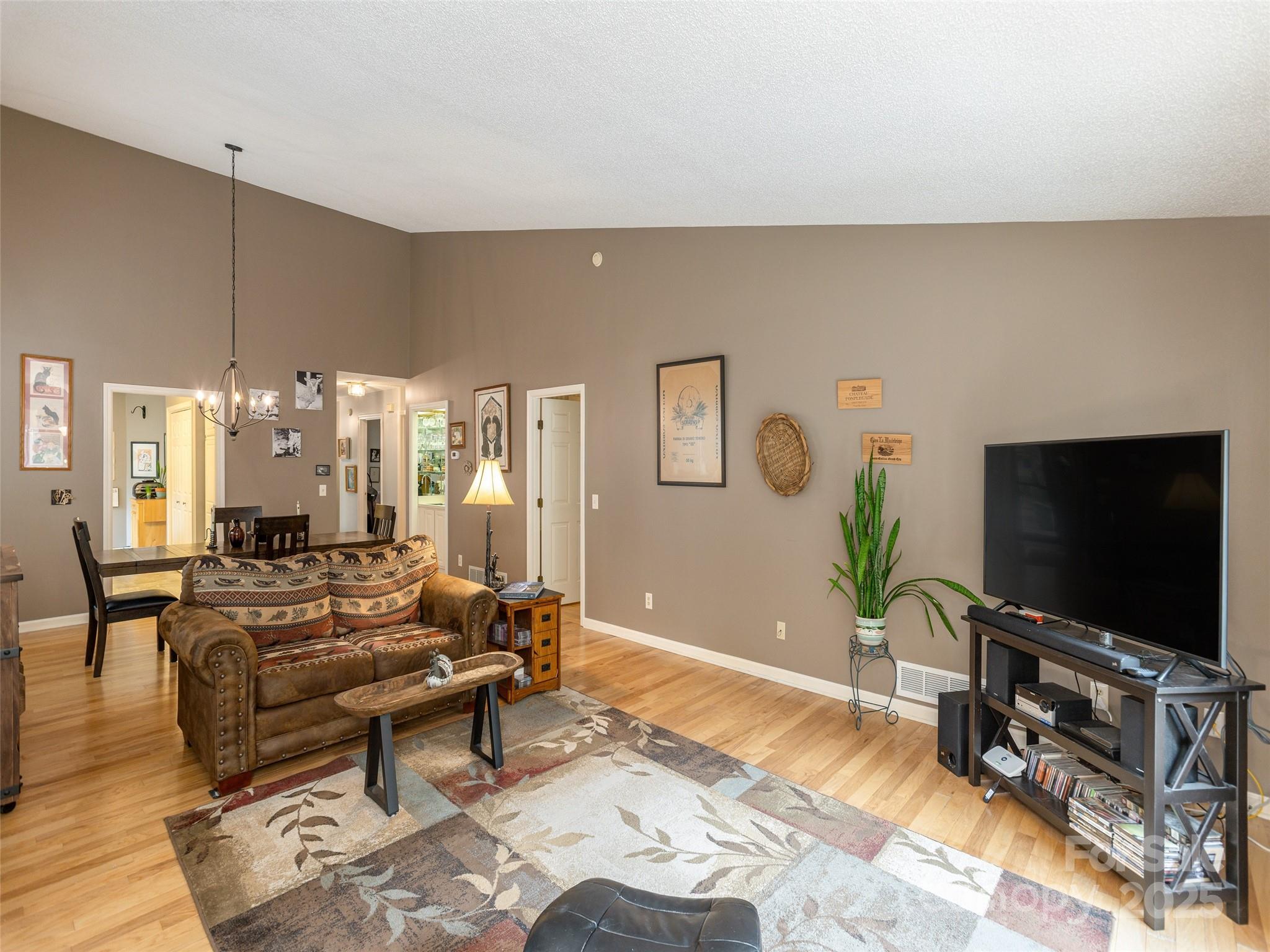 606 Red Oak Drive Hendersonville NC 28791