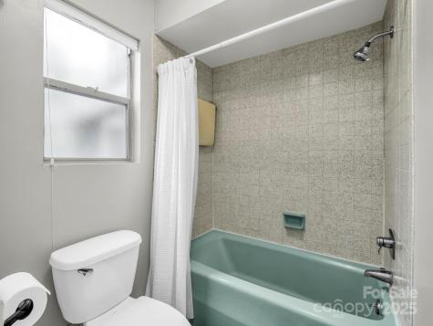 140 West Lake Drive Lake Lure NC 28746