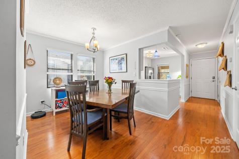 1206 Abbey Circle Asheville NC 28805