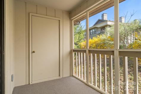 1206 Abbey Circle Asheville NC 28805