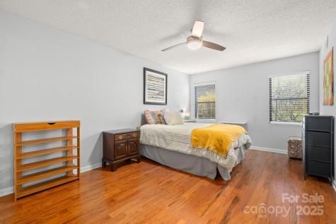 1206 Abbey Circle Asheville NC 28805