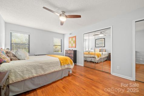 1206 Abbey Circle Asheville NC 28805