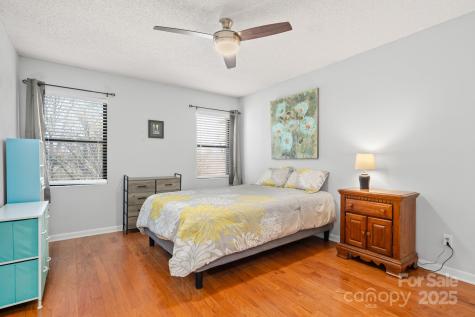 1206 Abbey Circle Asheville NC 28805