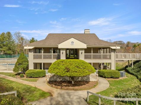 1206 Abbey Circle Asheville NC 28805