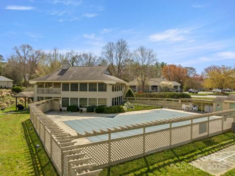 1206 Abbey Circle Asheville NC 28805
