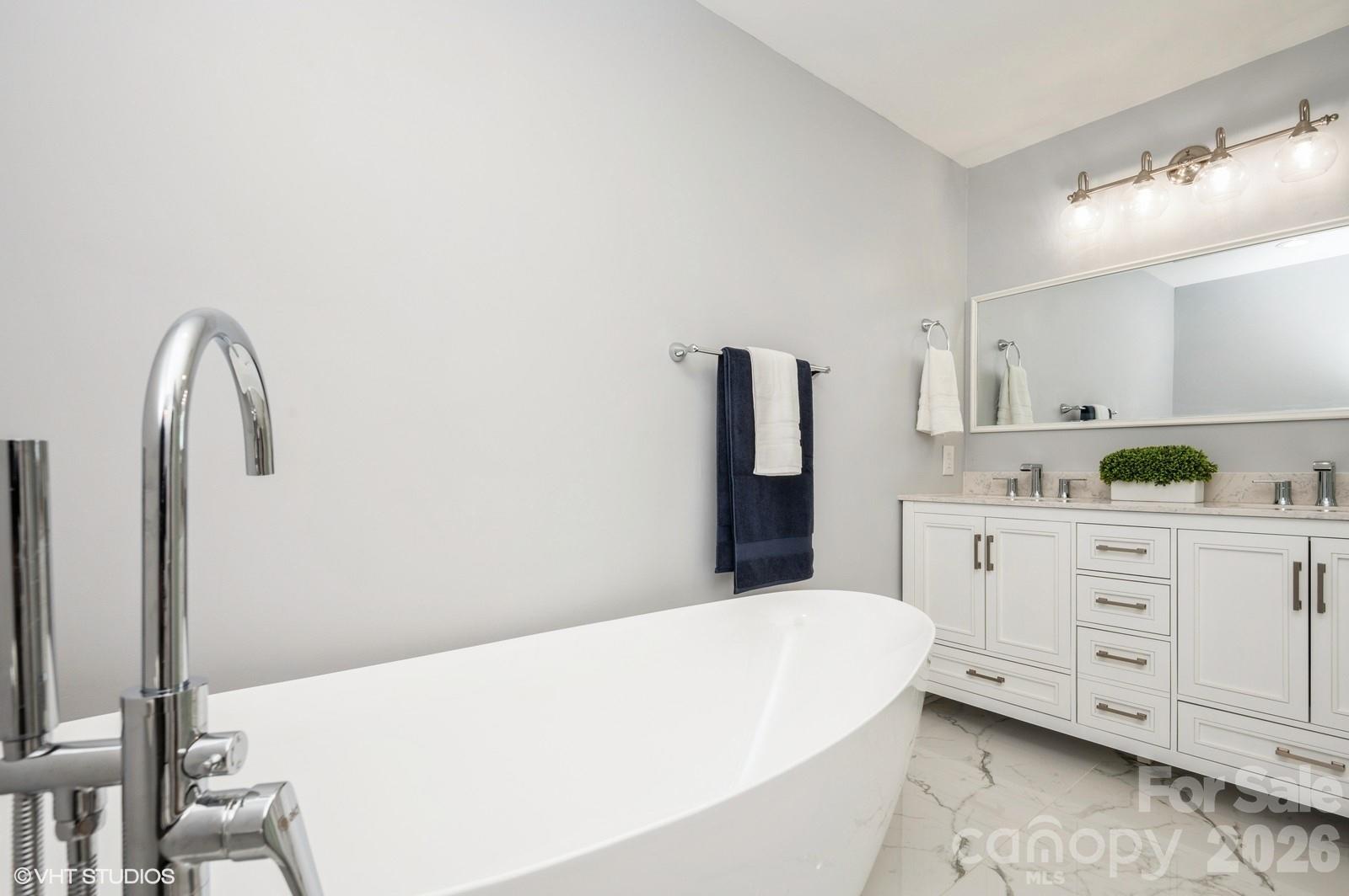 13822 Queens Harbor Road Charlotte NC 28278