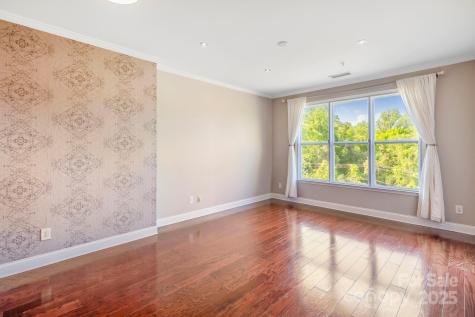 1000 E Woodlawn Road Charlotte NC 28209