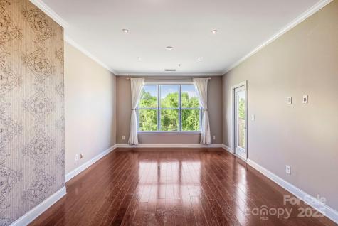 1000 E Woodlawn Road Charlotte NC 28209