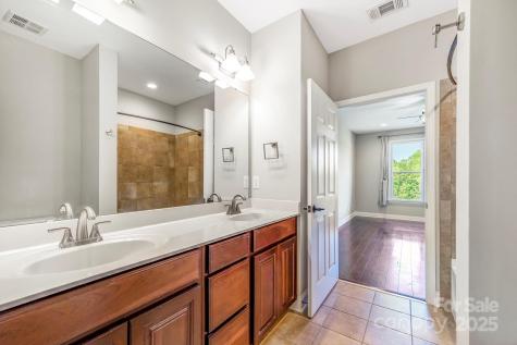 1000 E Woodlawn Road Charlotte NC 28209