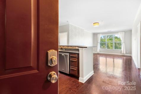 1000 E Woodlawn Road Charlotte NC 28209