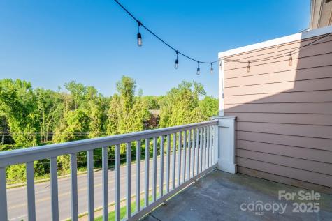 1000 E Woodlawn Road Charlotte NC 28209