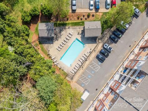 1000 E Woodlawn Road Charlotte NC 28209