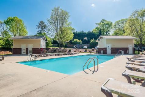 1000 E Woodlawn Road Charlotte NC 28209