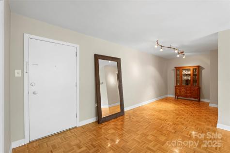 1300 Queens Road Charlotte NC 28207