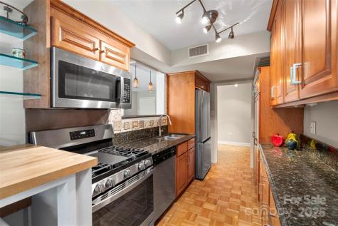 1300 Queens Road Charlotte NC 28207