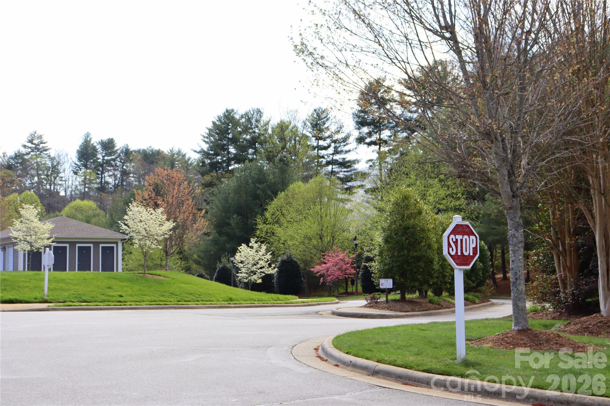 700 Vista Lake Drive Candler NC 28715