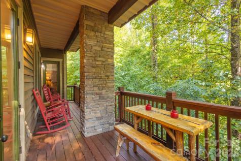 150-2 Saddle Notch Lane Tuckasegee NC 28783