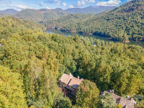 150-2 Saddle Notch Lane Tuckasegee NC 28783