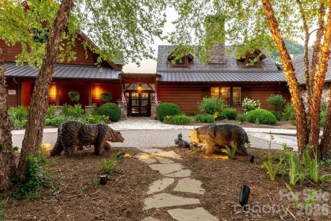 150-2 Saddle Notch Lane Tuckasegee NC 28783