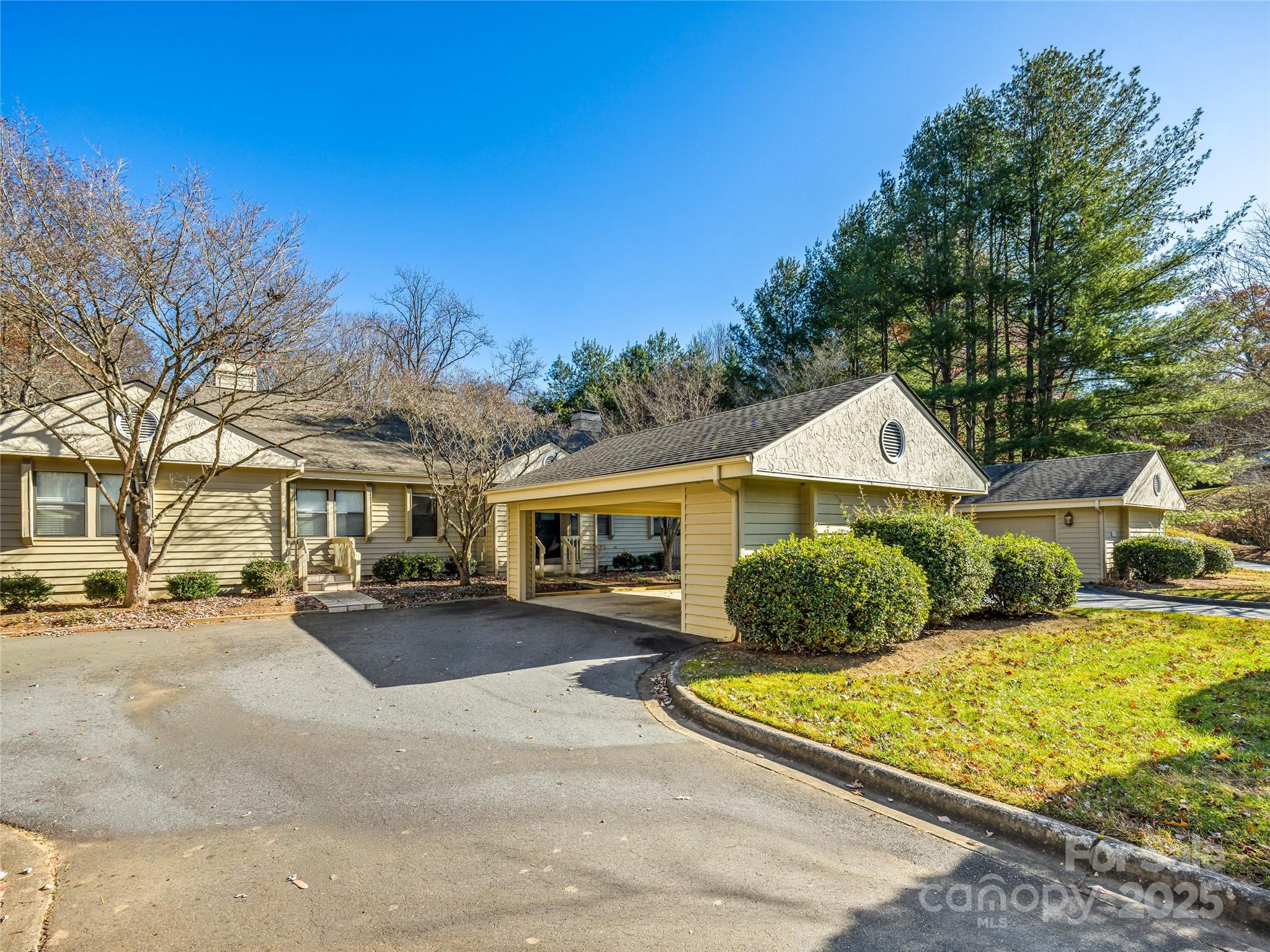 3602 Angelus Circle Asheville NC 28805