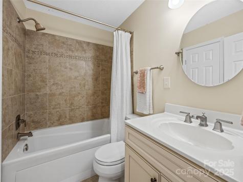 3602 Angelus Circle Asheville NC 28805