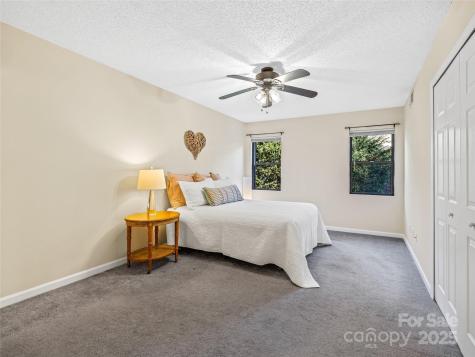 3602 Angelus Circle Asheville NC 28805