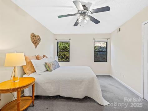 3602 Angelus Circle Asheville NC 28805