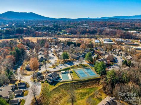 3602 Angelus Circle Asheville NC 28805