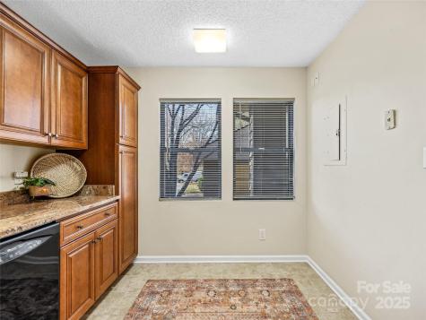 3602 Angelus Circle Asheville NC 28805