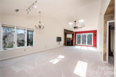 2231 6th Street NW Hickory NC 28601